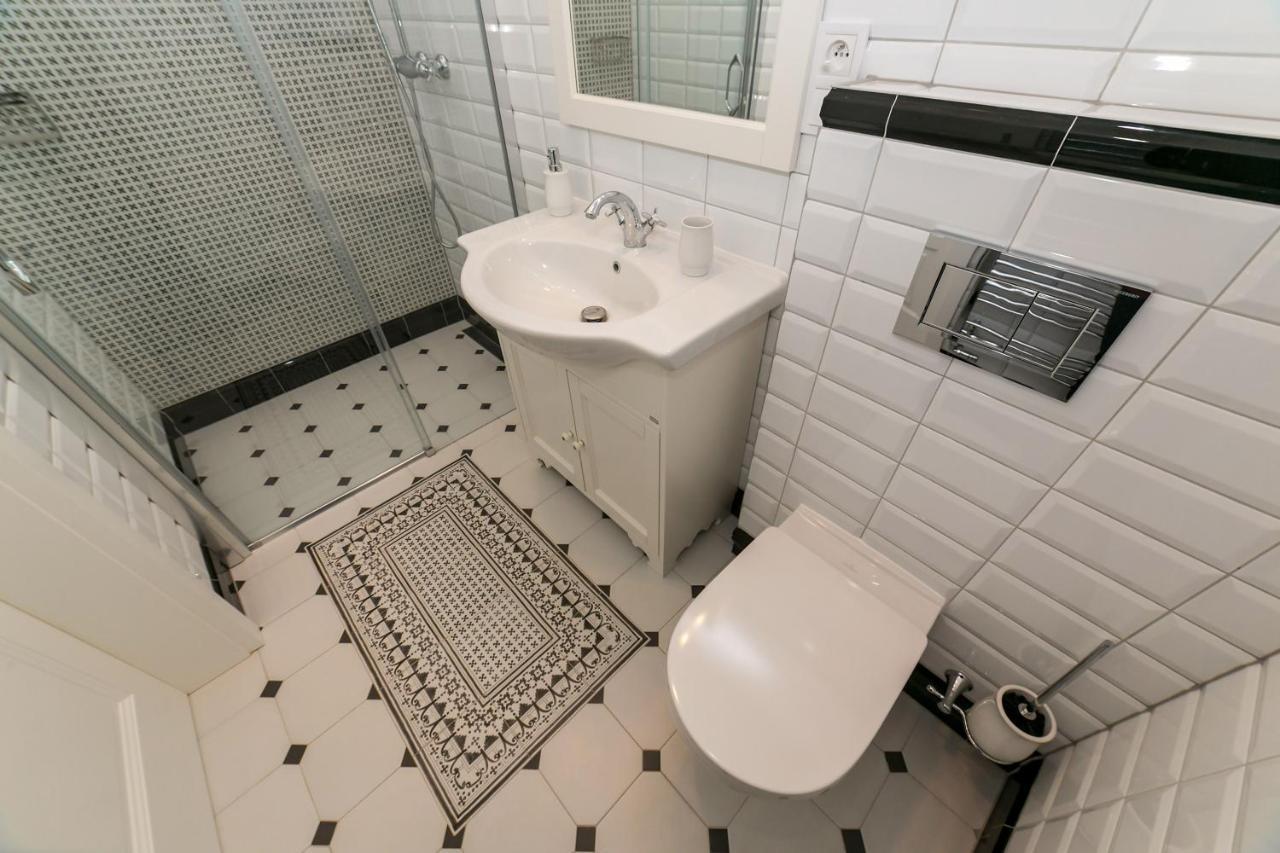 New Studio 3 - Self Check In, Parking Possible, Weekend Free Parking Bratislava Eksteriør bilde